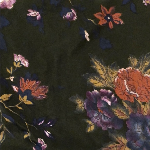 Wilfred Silk Tank Bundle - Picture 3 of 5